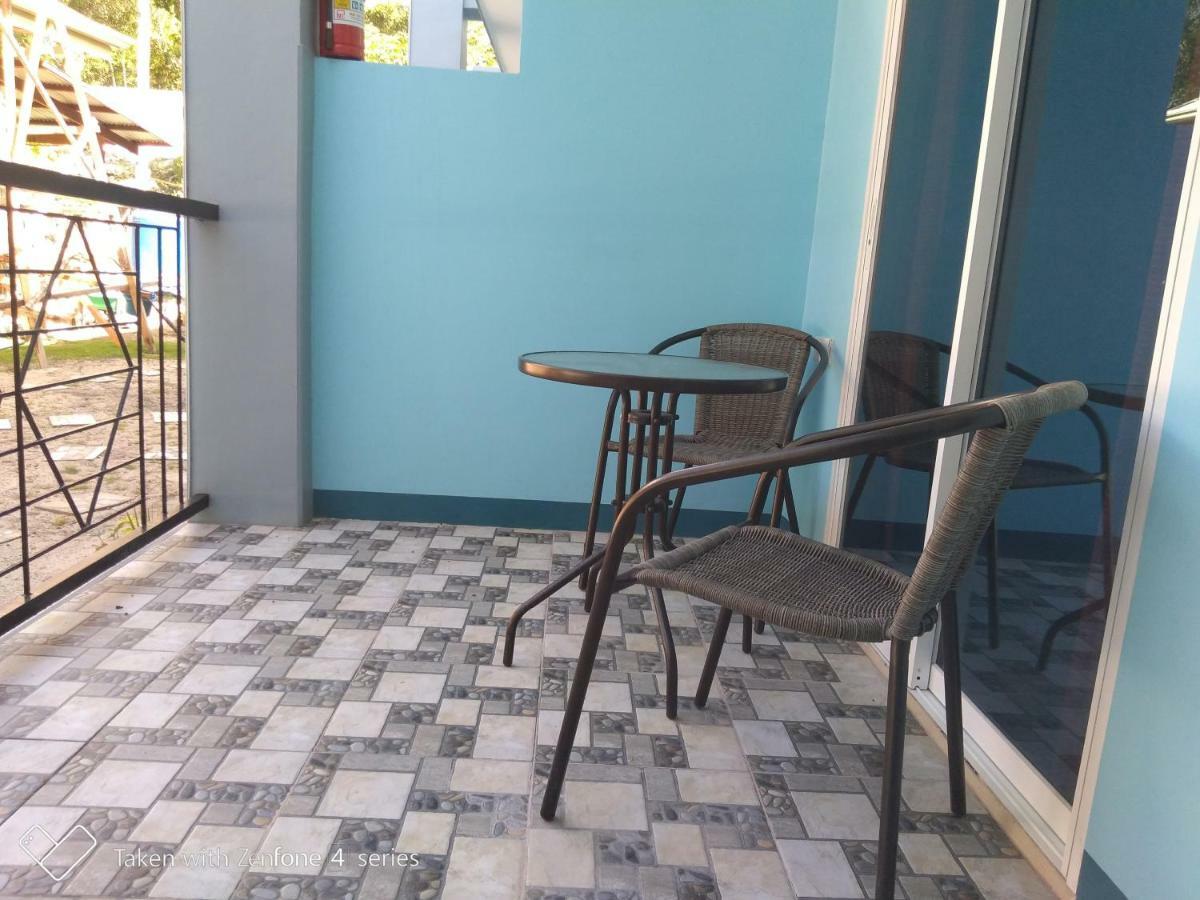 D & B Bluestar Beach Resort Panglao Εξωτερικό φωτογραφία